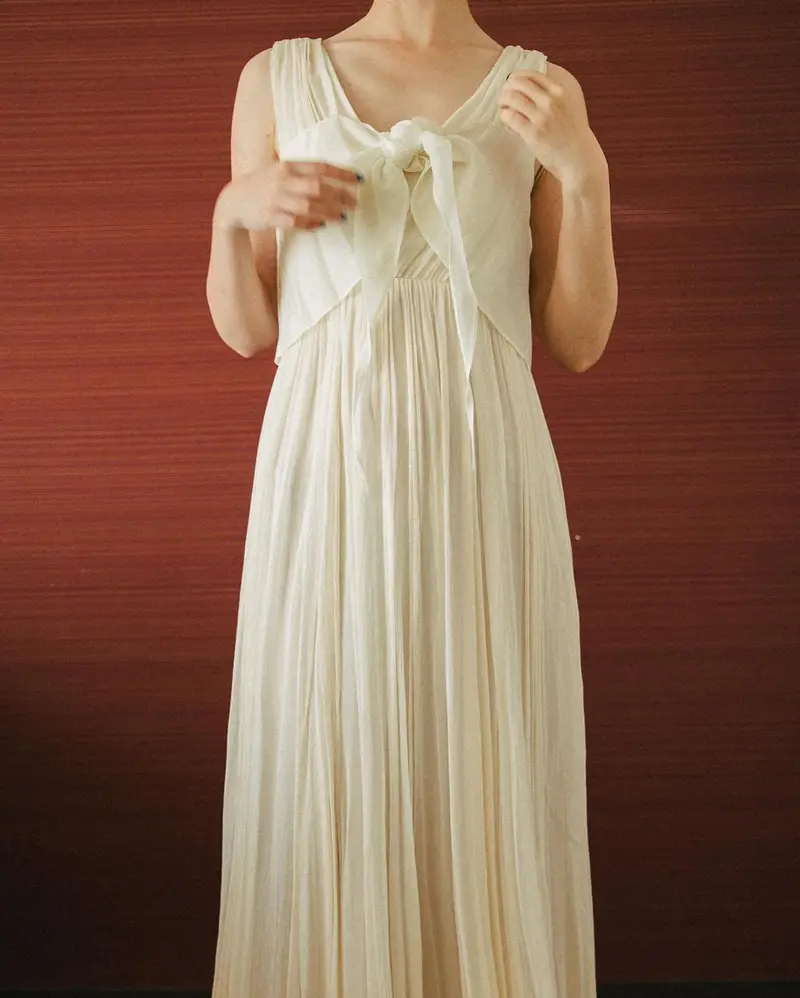 プリーツシフォンのエンパイアドレスの正面
